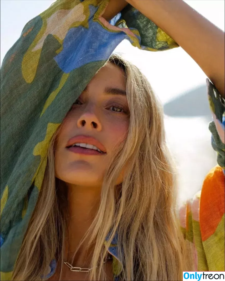 Arielle Vandenberg nude photo #0038 (Arielle Vandenberg)
