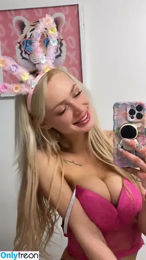  nude photo #0005