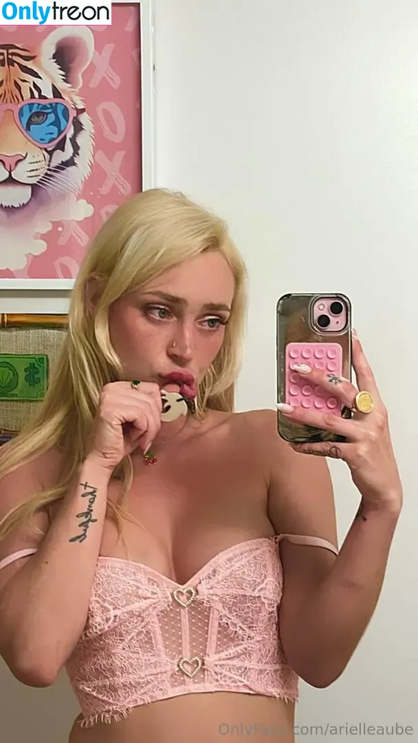 arielleaube nude photo #0034 (arielleaube)