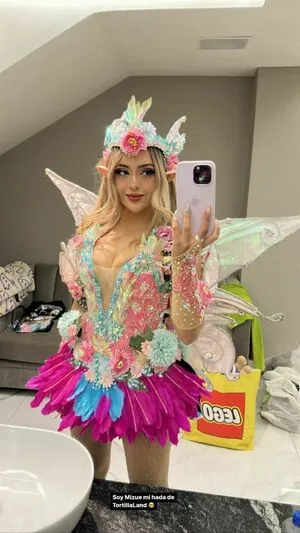 AriGameplays / ari_gameplays nude photo #0144