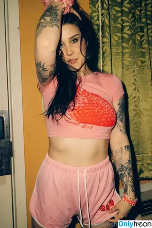 Arryn Zech / arryn / arrynzech nude photo #0054