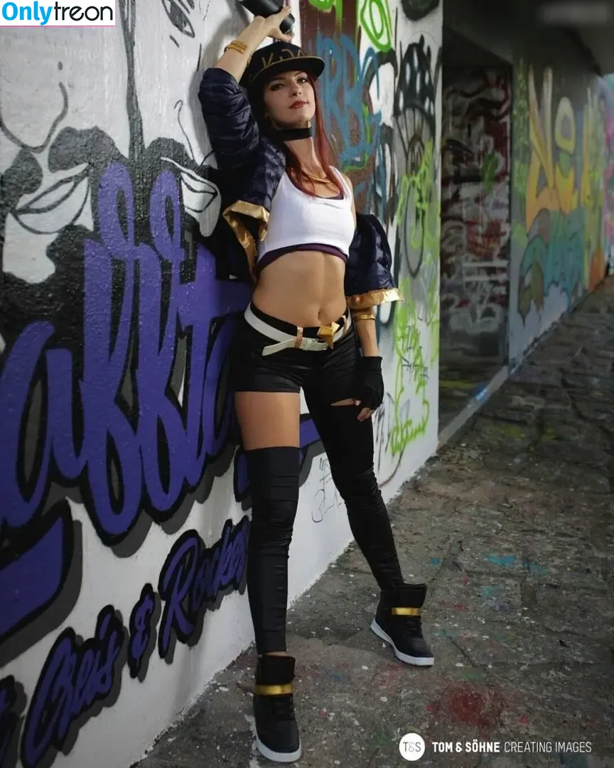 Artemizplayz nude photo #0010 (Artemizplayz)