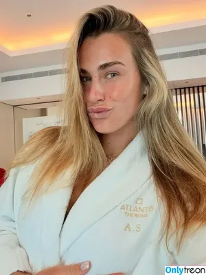 Aryna Sabalenka / arynasabalenka / sabalenka_aryna фото голая #0338
