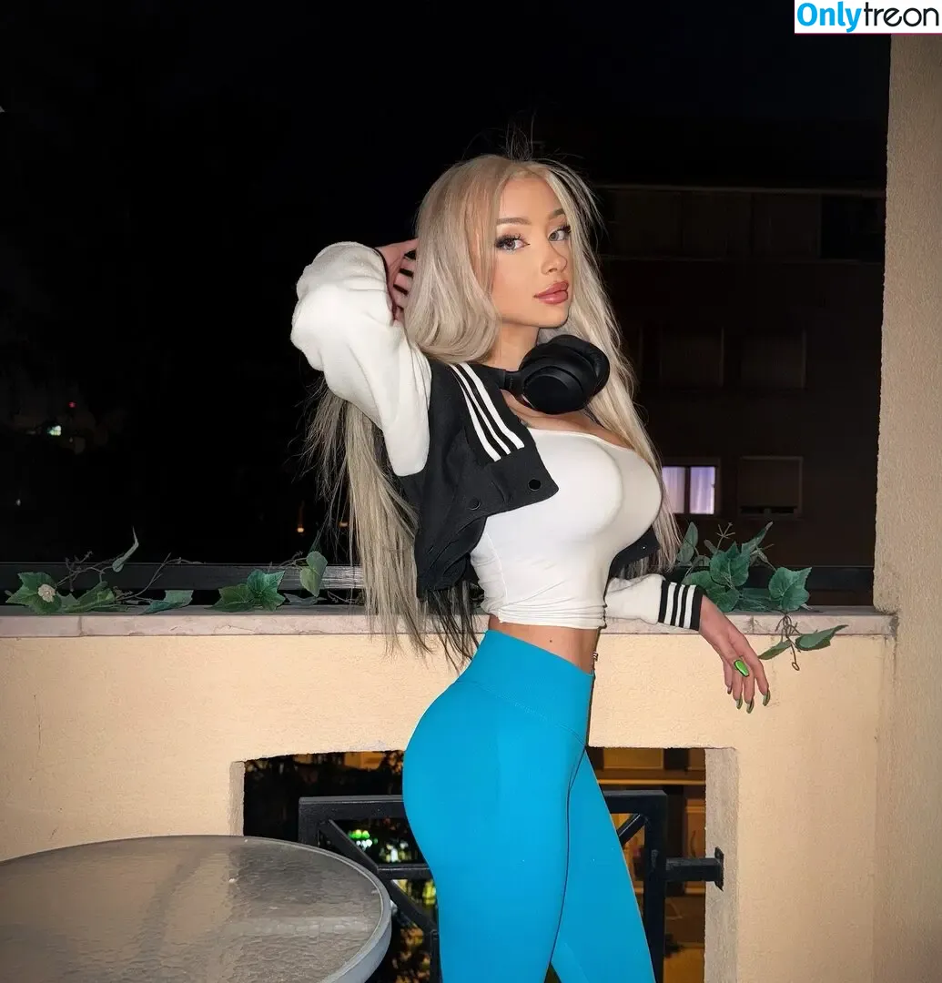aryssa614 nude photo #0250 (aryssa614)