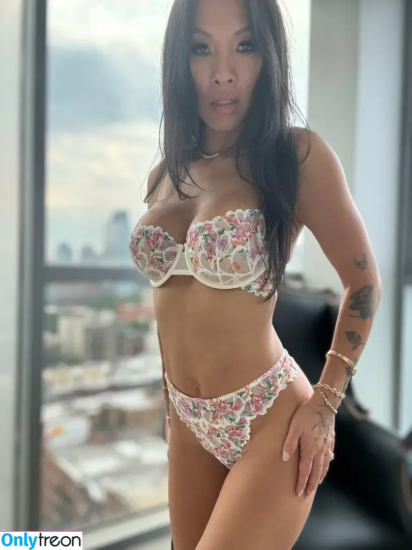 asaakirafree nude photo #0081 (ashley_asaraf)