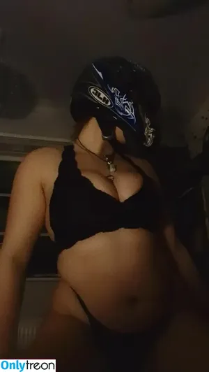 ashiepo0 / ashiepoo nude photo #0001