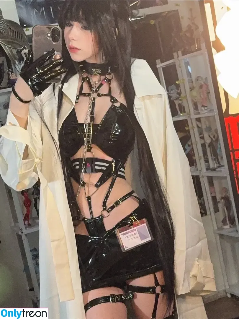 ashisbees nude photo #0364 (iamb33s)