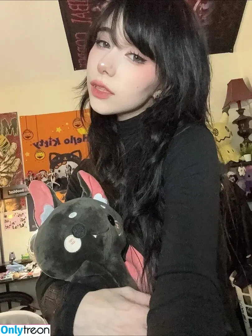 ashisbees nude photo #0386 (iamb33s)