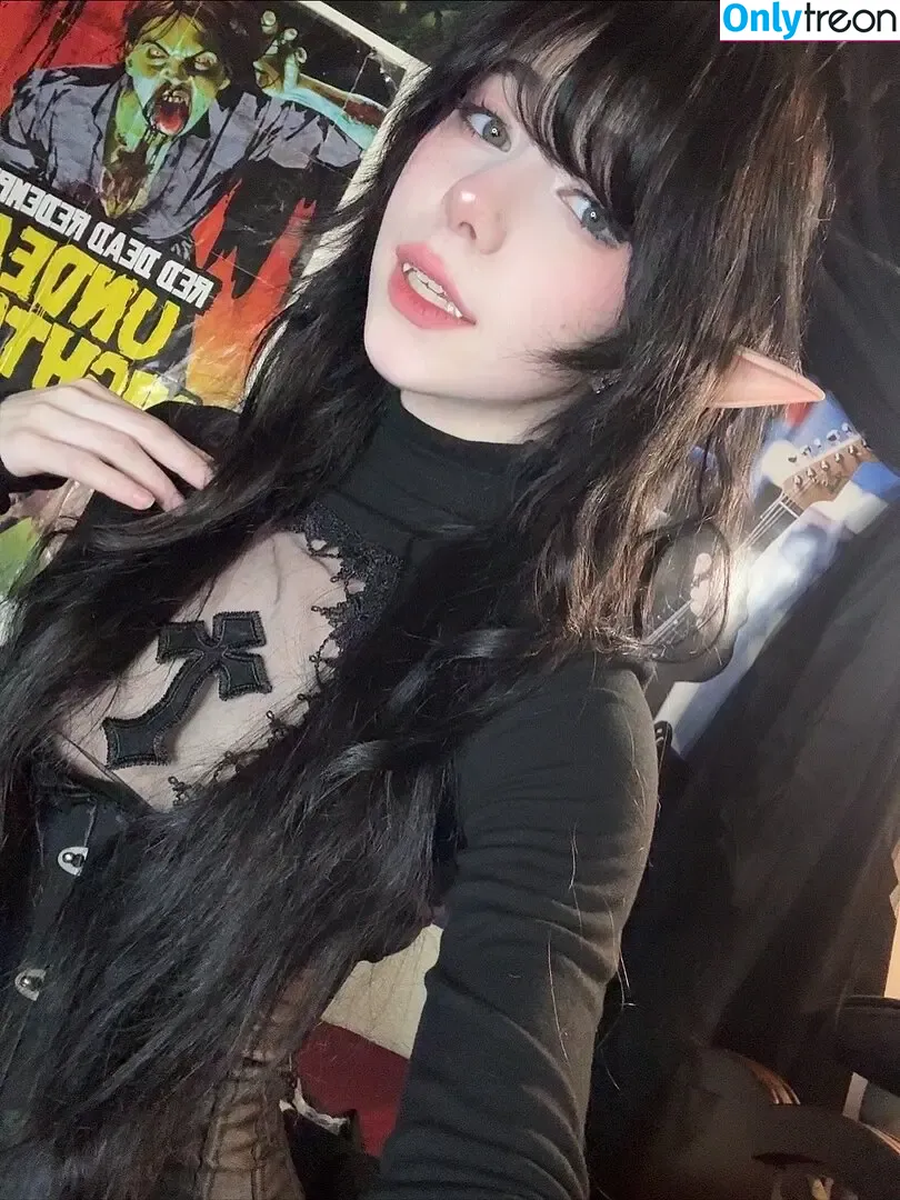 ashisbees nude photo #0389 (iamb33s)