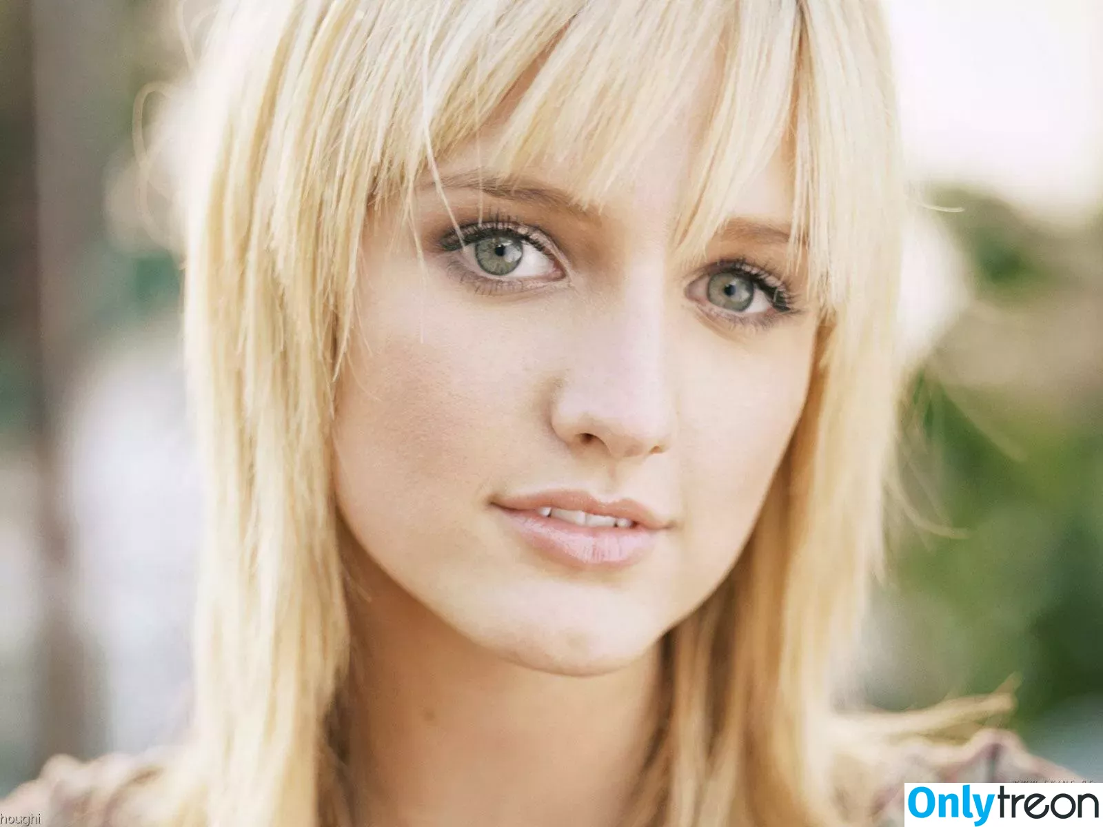 Ashlee Simpson Ross голая photo #0001 (ashleesimpsonross / hippiechick92)