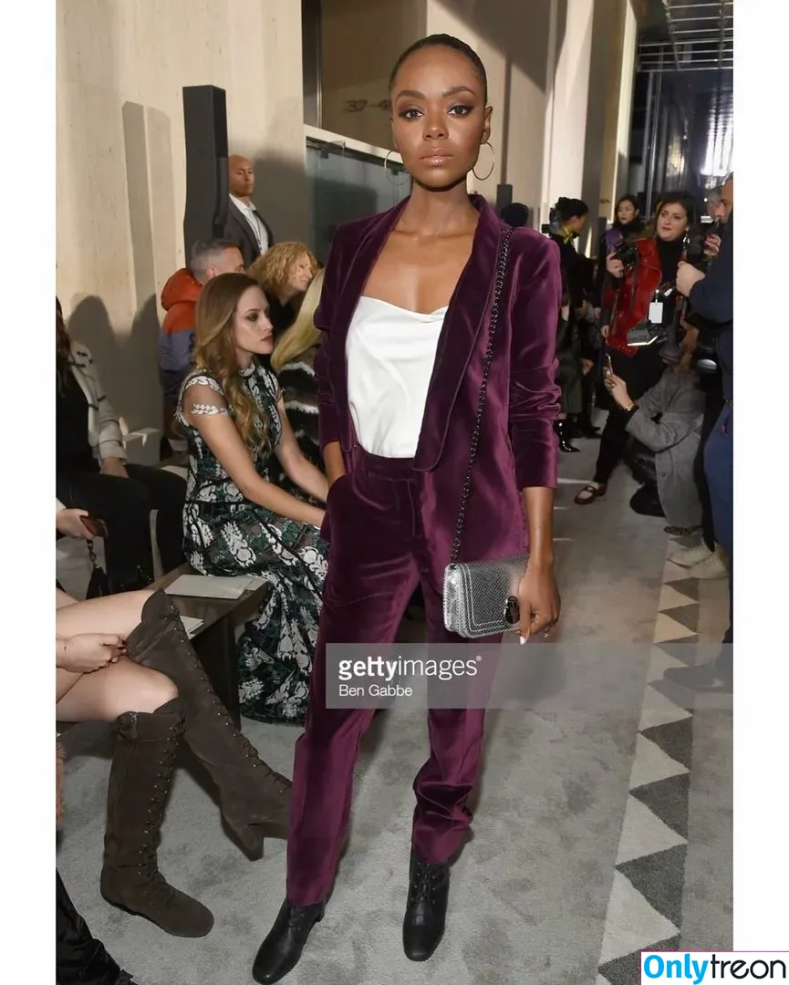 Ashleigh Murray голая photo #0020 (iamamurray / smashley0721)