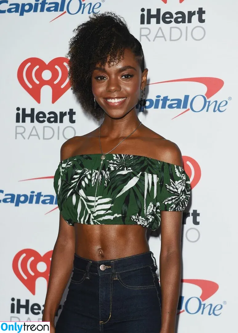 Ashleigh Murray голая photo #0030 (iamamurray / smashley0721)