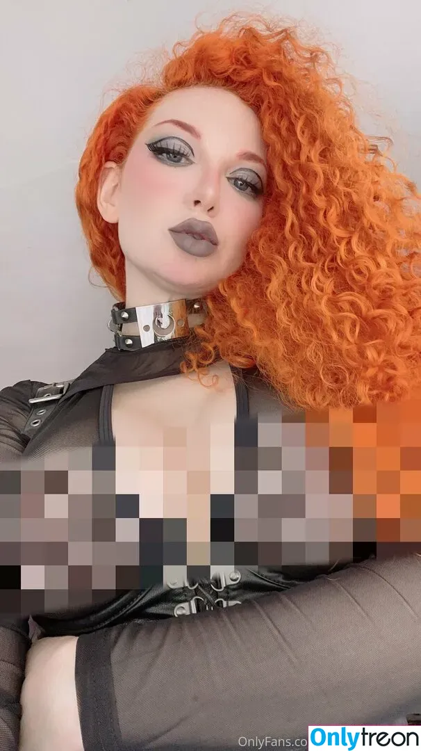ashlewddaefree nude photo #0049 (msdivahhforlife)