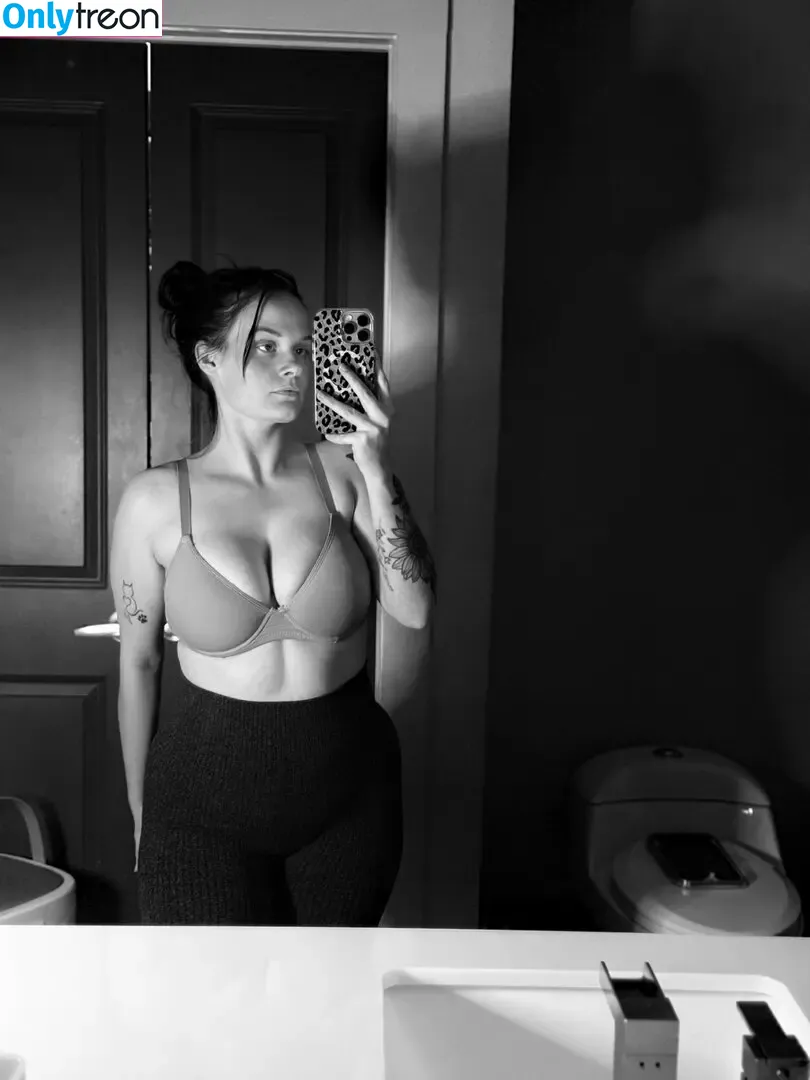 Ashley Brown голая photo #0026 (ashleyyyleighann / browniecakez)