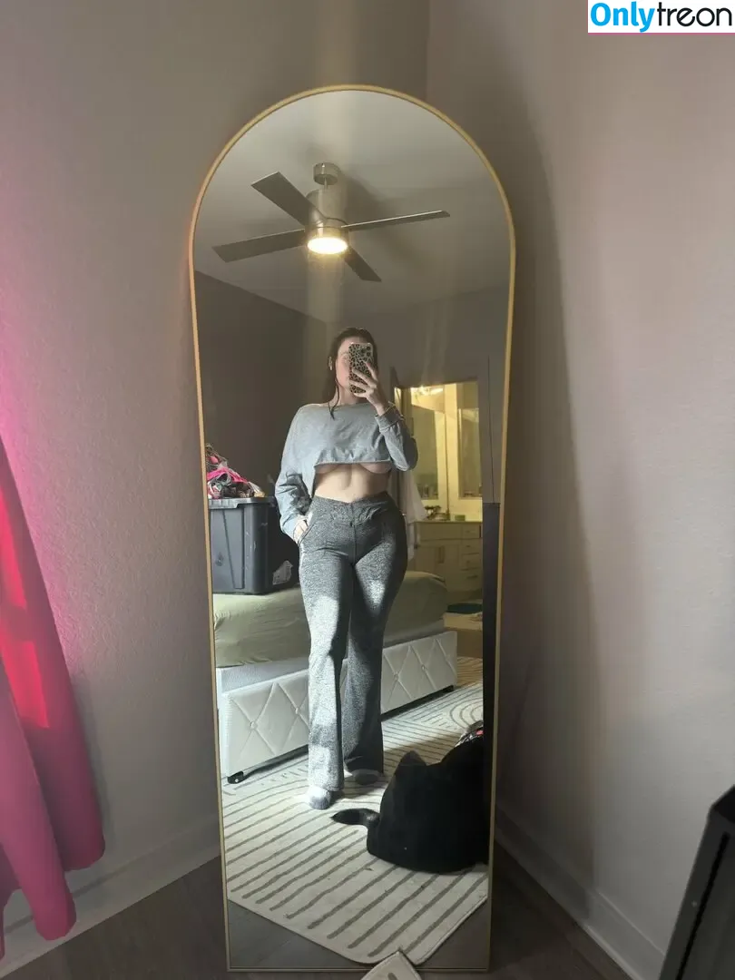 Ashley Brown голая photo #0041 (ashleyyyleighann / browniecakez)