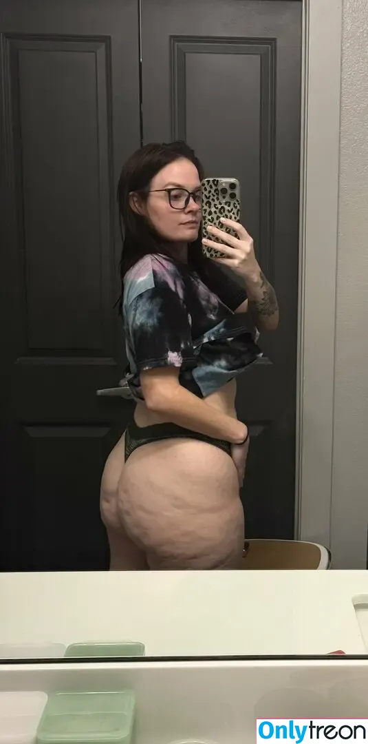 Ashley Brown голая photo #0042 (ashleyyyleighann / browniecakez)