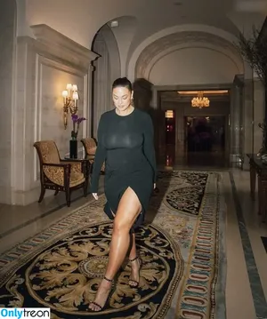 Ashley Graham / AshleyGraham / ashley-graham / theashleygraham фото голая #1196