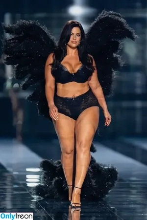 Ashley Graham / AshleyGraham / ashley_2020xxx / theashleygraham фото голая #1857