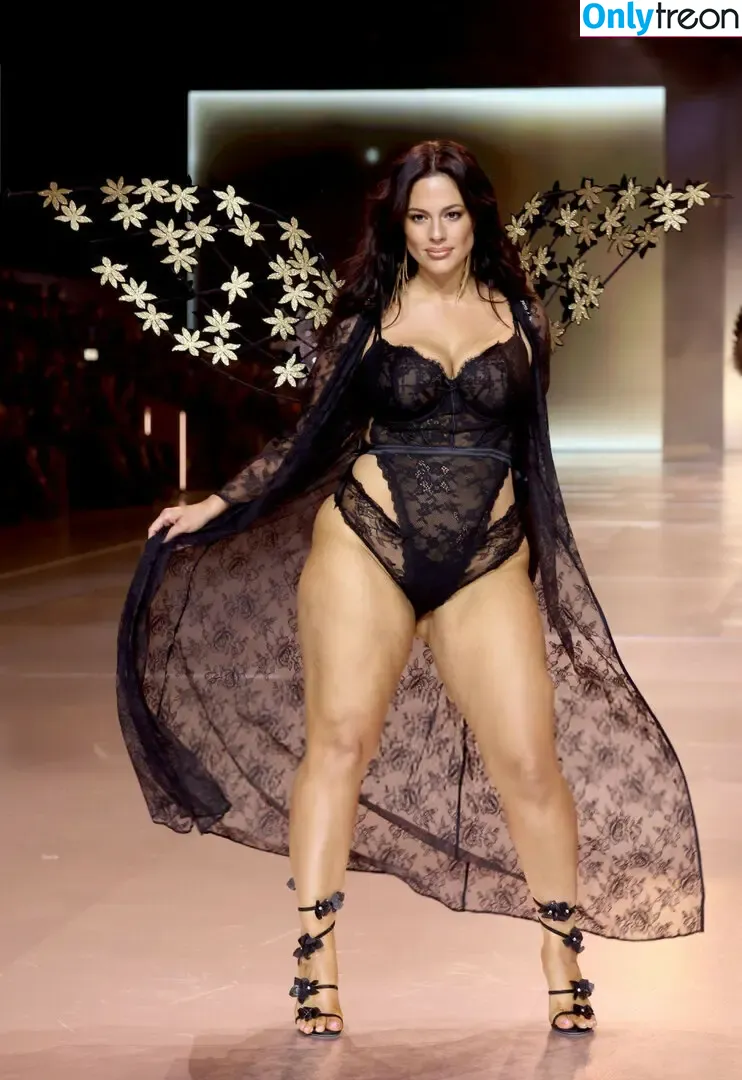 Ashley Graham голая photo #1349 (AshleyGraham / ashley-graham / theashleygraham)