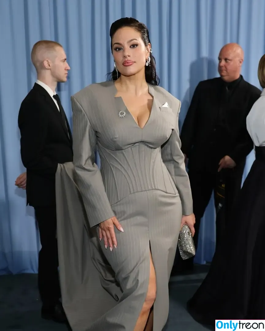 Ashley Graham голая photo #1711 (AshleyGraham / ashley_2020xxx / theashleygraham)