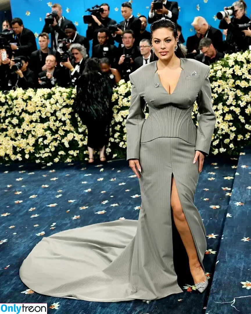 Ashley Graham nude photo #1718 (AshleyGraham / ashley_2020xxx / theashleygraham)