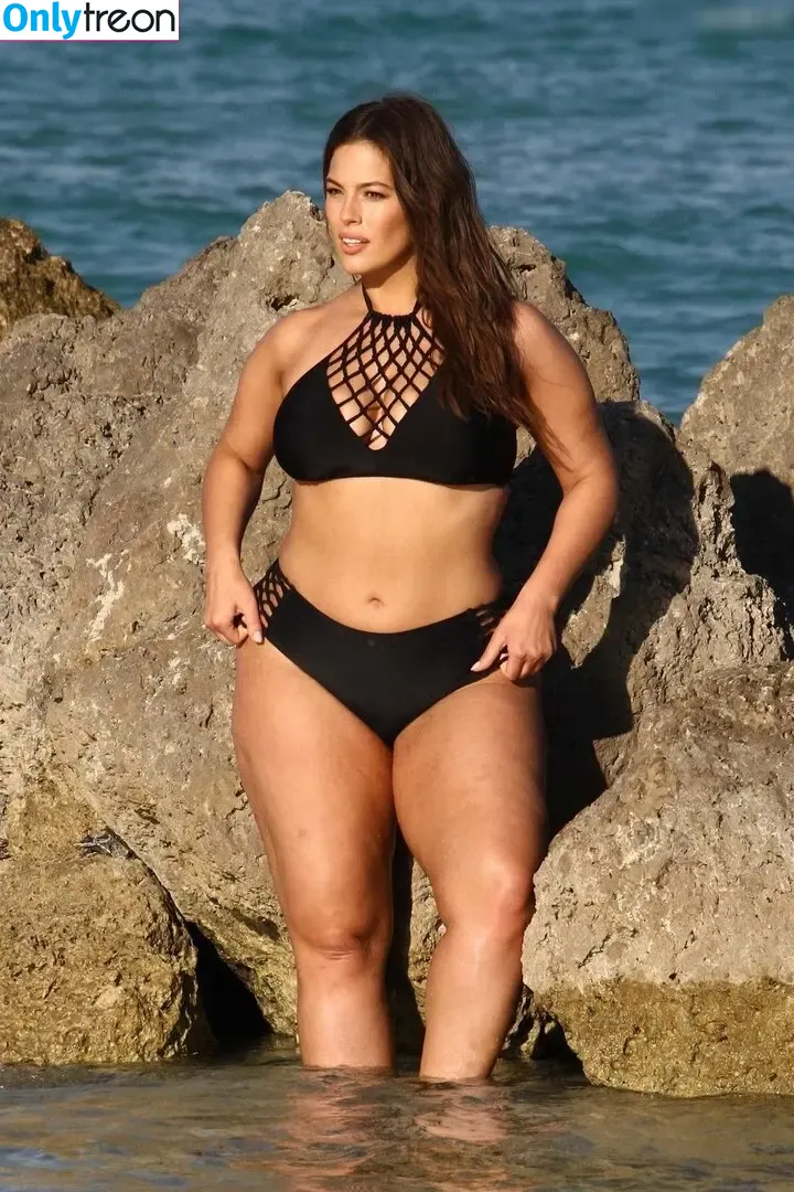 Ashley Graham nude photo #1727 (AshleyGraham / ashley_2020xxx / theashleygraham)