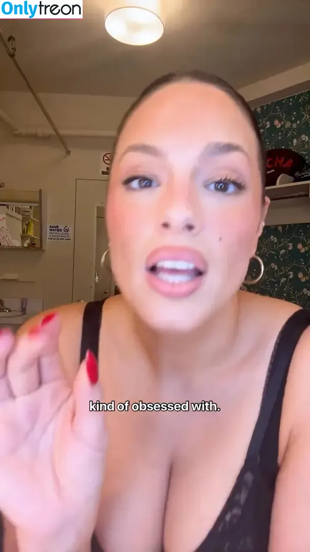Ashley Graham голая photo #1746 (AshleyGraham / ashley_2020xxx / theashleygraham)