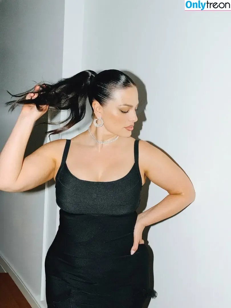 Ashley Graham nude photo #1823 (AshleyGraham / ashley_2020xxx / theashleygraham)