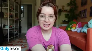 Ashley Ippolito / Reacts By Ash / ashley_ippolito / ashleyippolito / ur internet mom ash nude photo #0023