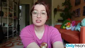 Ashley Ippolito / Reacts By Ash / ashley_ippolito / ashleyippolito / ur internet mom ash nude photo #0024