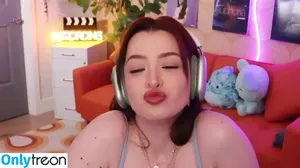 Ashley Ippolito / Reacts By Ash / ashley_ippolito / ashleyippolito / ur internet mom ash nude photo #0029
