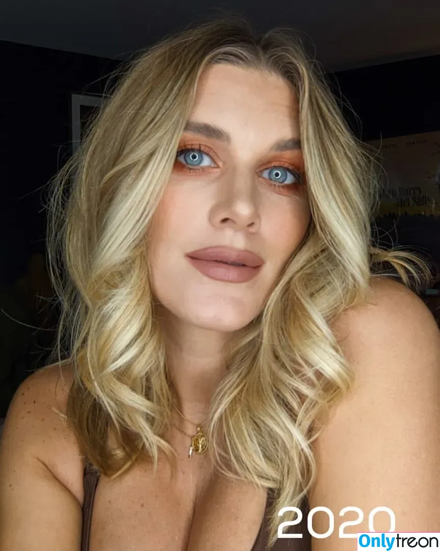 Ashley James голая photo #0068 (ashleybricks... / ashleyljames / ashleylouisejames)