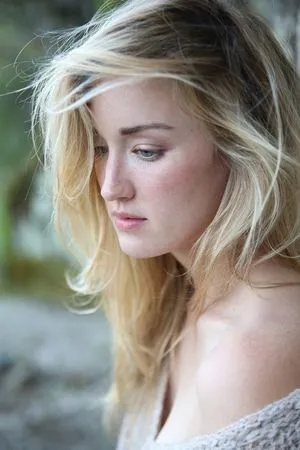 Ashley Johnson / ashleythejohnson / johnsonhubfans / thevulcansalute nude photo #0013