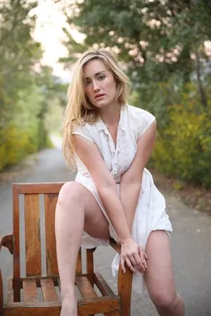 Ashley Johnson / ashleythejohnson / johnsonhubfans / thevulcansalute nude photo #0019