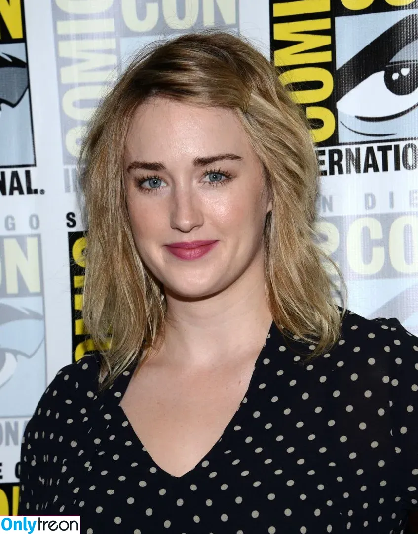 Ashley Johnson nude photo #0042 (ashleythejohnson / johnsonhubfans / thevulcansalute)