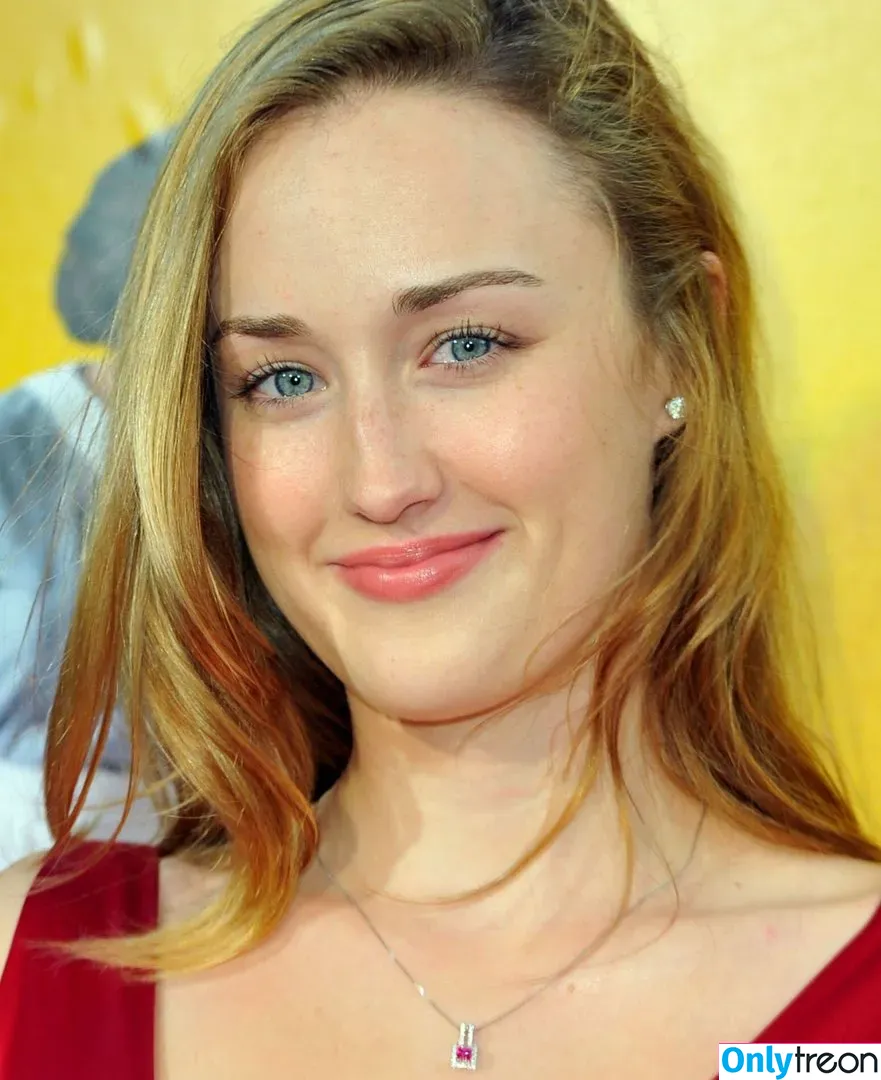 Ashley Johnson nude photo #0064 (ashleythejohnson / johnsonhubfans / thevulcansalute)