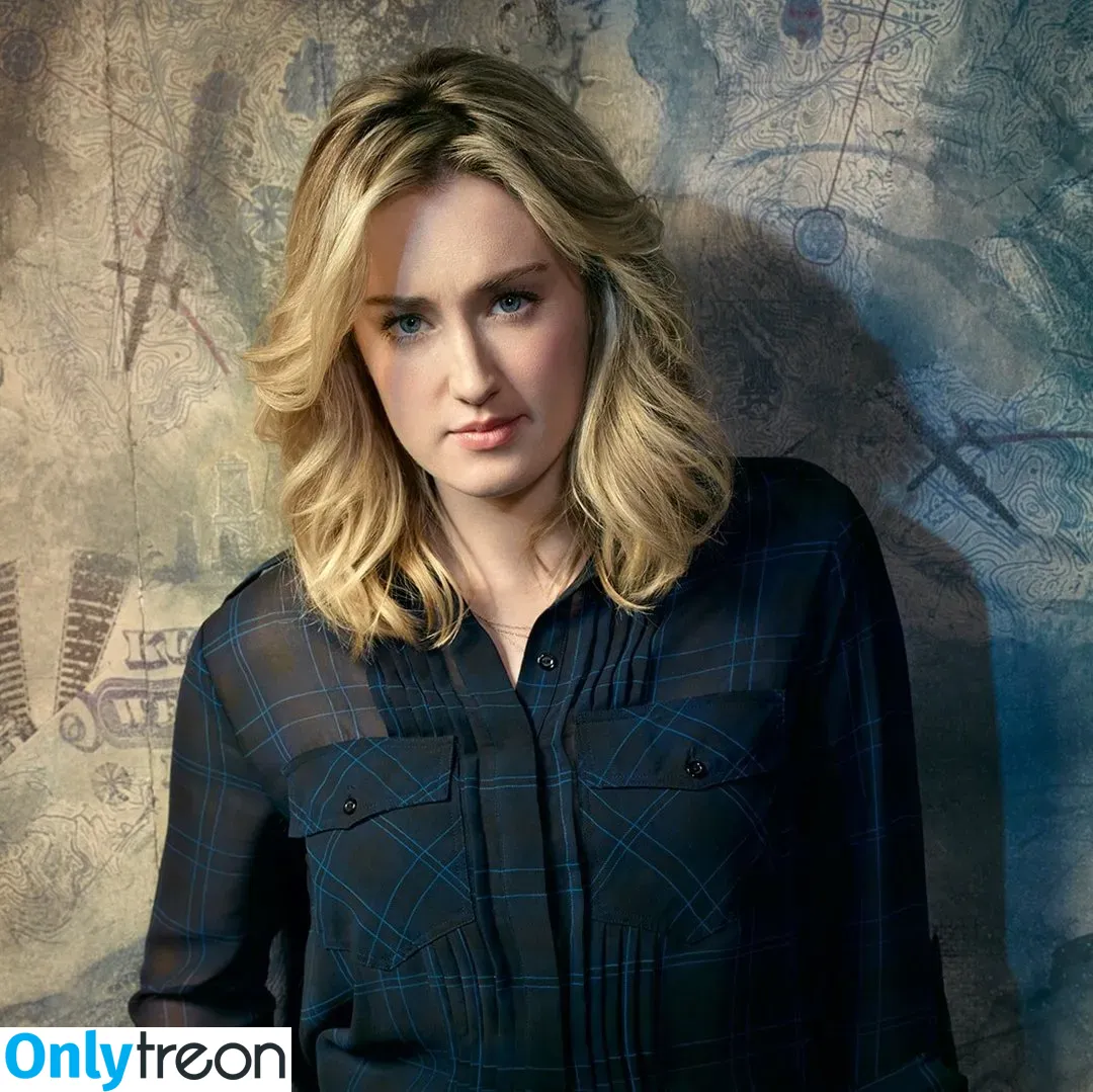 Ashley Johnson nude photo #0070 (ashleythejohnson / johnsonhubfans / thevulcansalute)