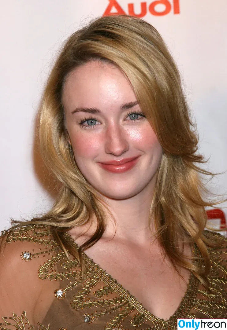 Ashley Johnson nude photo #0095 (ashleythejohnson / johnsonhubfans / thevulcansalute)