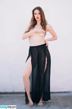 Ashley Lane / ashleylanexxx / priebusss nude photo #1581