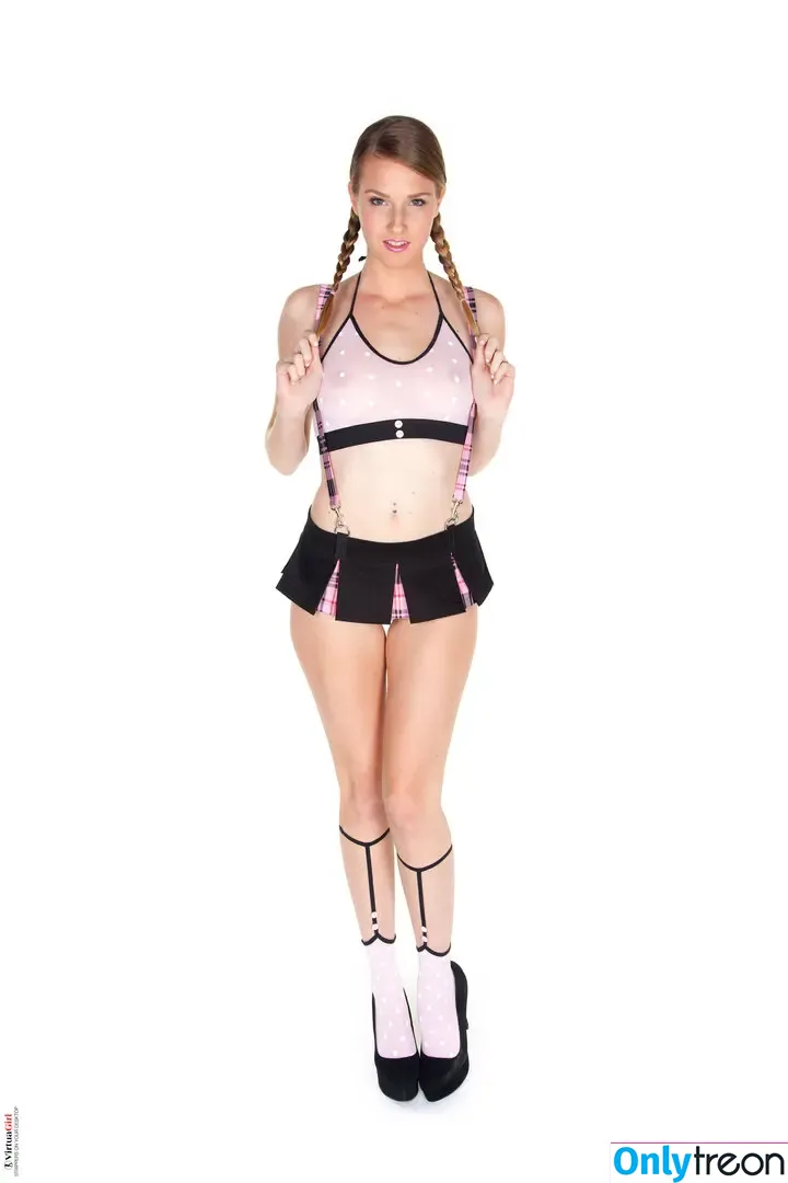 Ashley Lane голая photo #1743 (ashleylanexxx / priebusss)