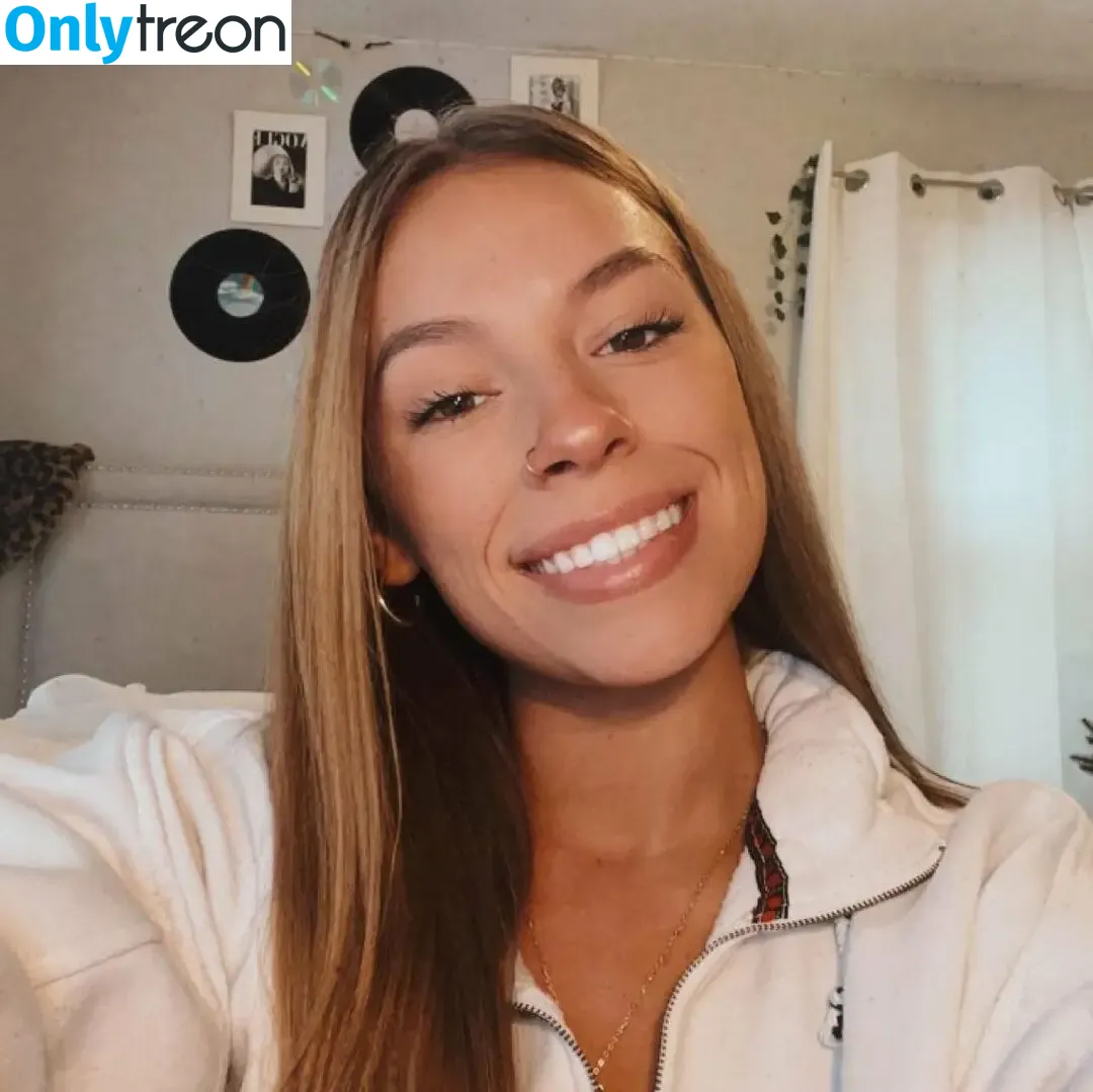 Ashley Lingerman nude photo #0073 (ashley.lingerman)