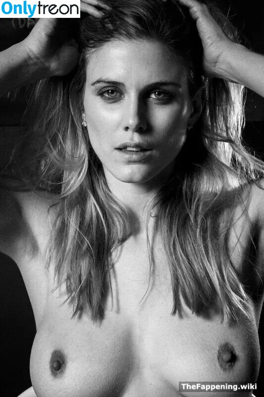 Ashley Louise James голая photo #0010 (ashleylouisejames / sexyashleyjames)