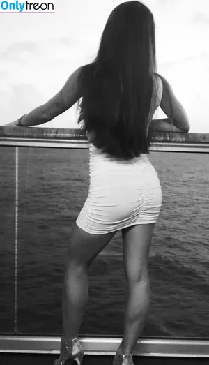 Ashley Madeiros / ashtaymad nude photo #0007
