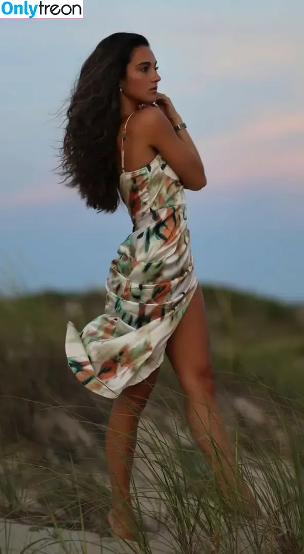 Ashley Madeiros nude photo #0029 (ashtaymad)