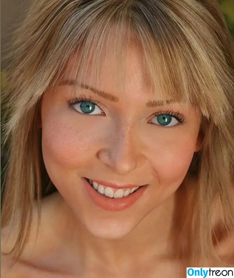 Ashley Peldon nude photo #0006 (Ashley Peldon)