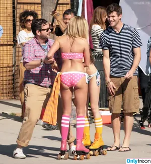 Ashley Tisdale / ashleytisdale / yummyyardie фото голая #0449