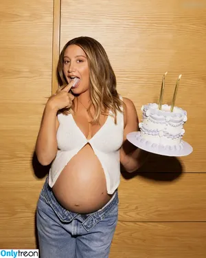 Ashley Tisdale / ashleytisdale / yummyyardie фото голая #0460