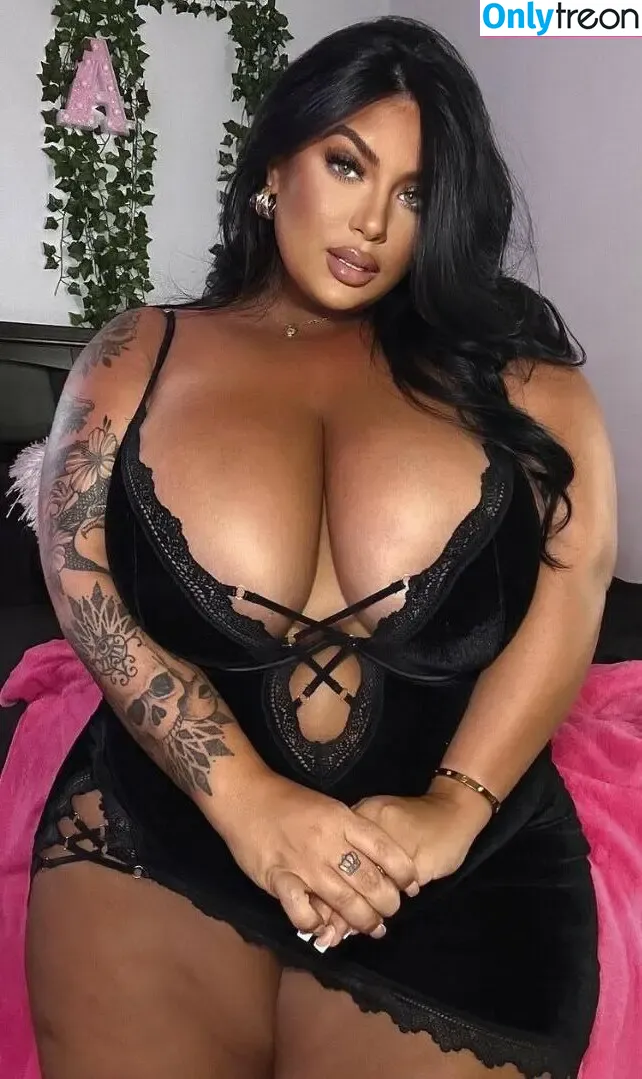 Ashley091 nude photo #0044 (ash_bovaxo / ashbovaxo)