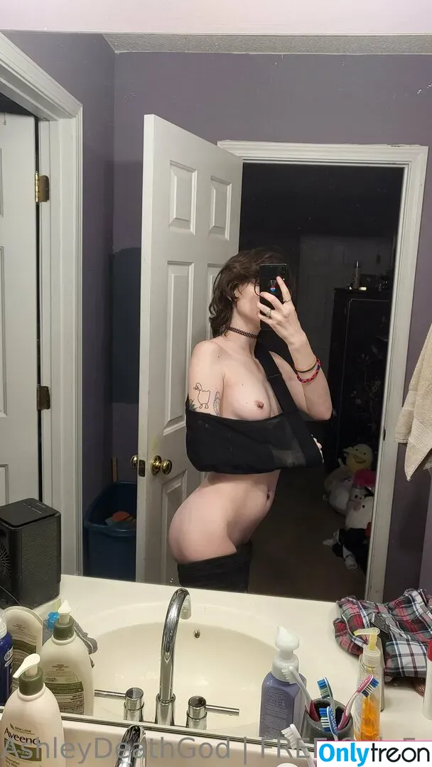 AshleyDeathGod голая photo #0171 (ashleyisdead)