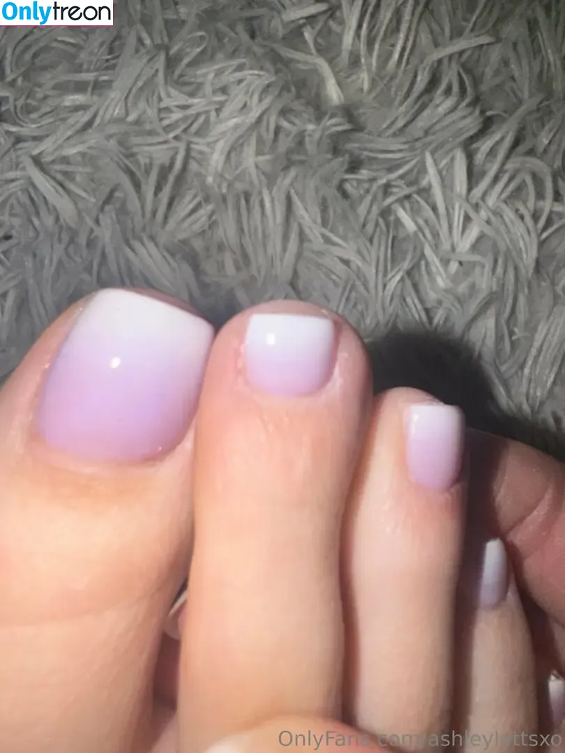 Ashleylottsxo nude photo #0057 (Ashley Lotts / ashleylottsx / ustonedtoesxo)